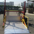 hydraulic mobile pallet loader